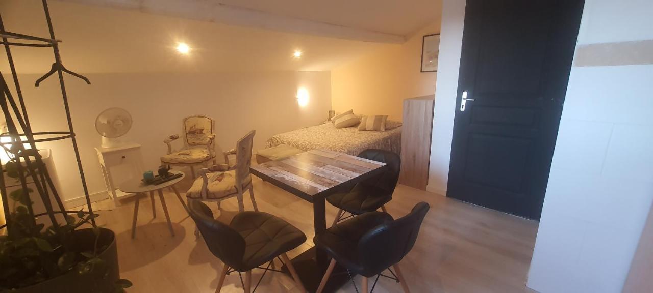Chez Franck Hotel Saint-Martin-de-Valgalgues Eksteriør billede